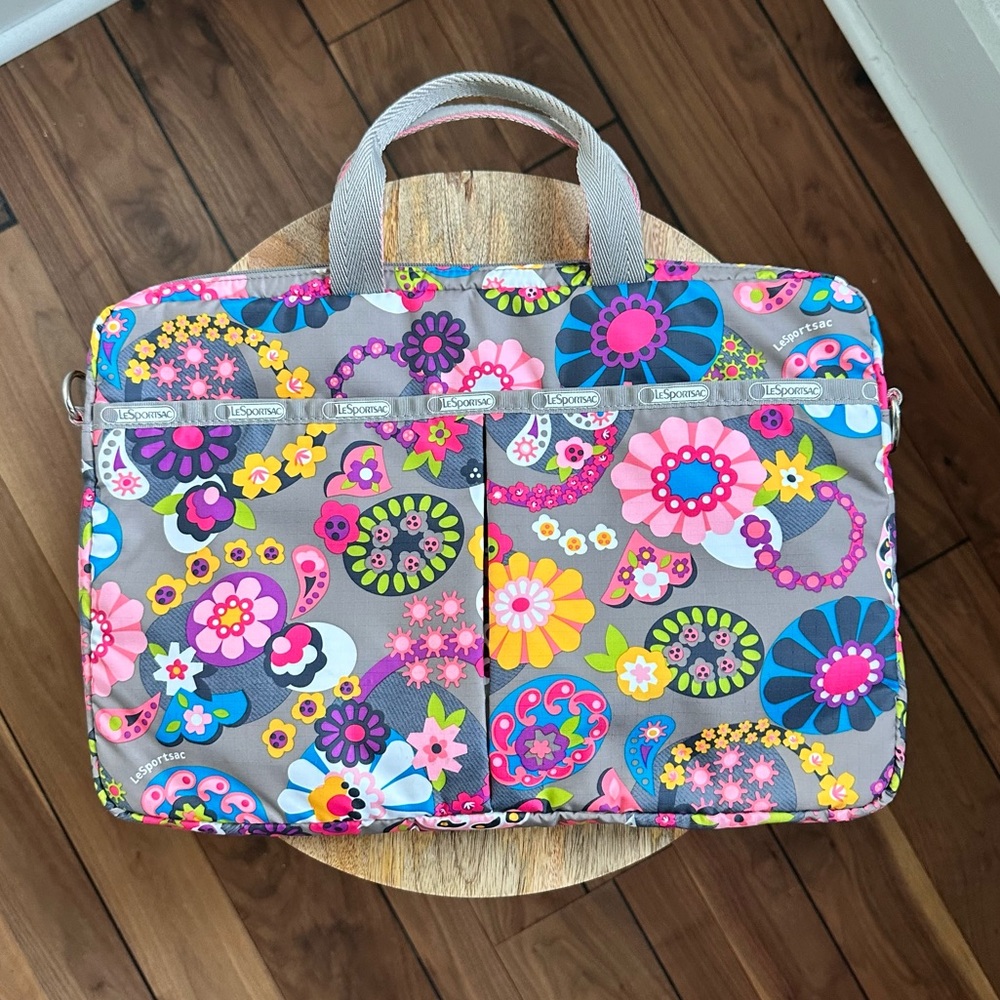 LeSportsac 13 Inch Laptop Bag, Festa. Color: multicolor NWOT
